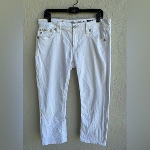 Miss Me White Capris Size 30